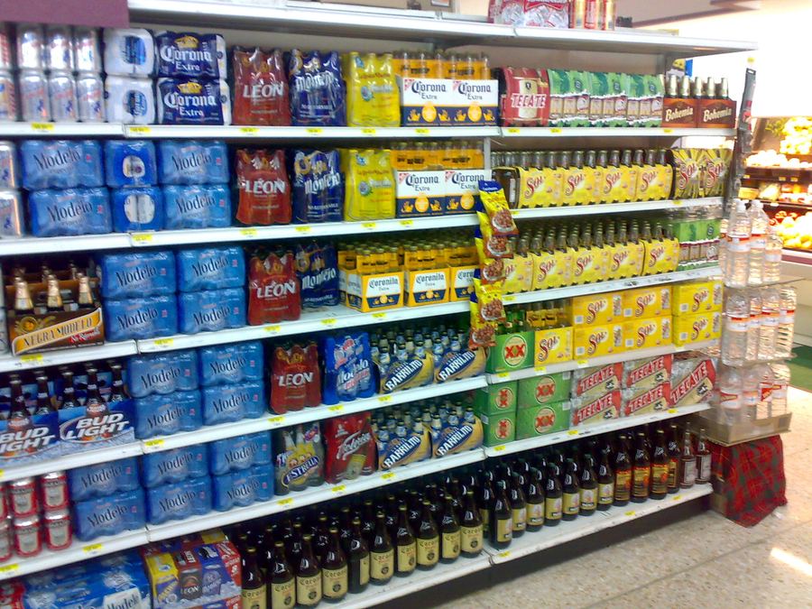 Grupo Modelo 제품 라인업 — Corona, Modelo, Victoria, Pacifico, Negra Modelo 등