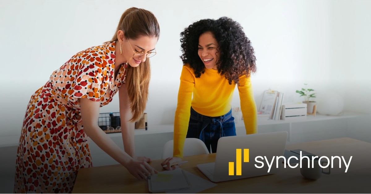 Synchrony 브랜드 이미지 — 파트너 매장·디지털 채널에서 소비자 신용을 제공하는 회사